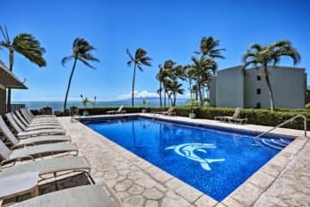 Molokai Vacation Rentals with Pools