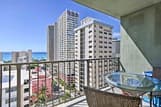 15th Floor Condo w/ Lanai, 2 Blocks to Beach!