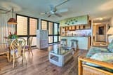 Beachfront Lahaina Condo: Pool + Grill Access