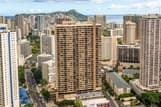 Honolulu Condo Stay w/ Balcony: Walk to Beaches!