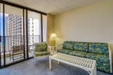 Honolulu Vacation Rental: Walk to Waikiki Beach!