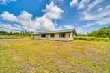 Peaceful Pahoa Getaway w/ Yard: 2 Mi to Ocean!